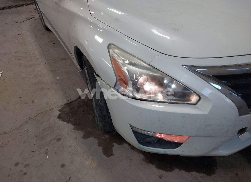 Photo 6 of 2015 Nissan Altima 2.5 SL (VIN 1N4AL3AP1FN376250)