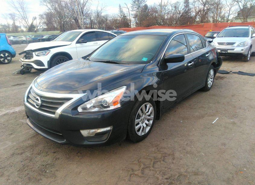Photo 2 of 2015 Nissan Altima 2.5 S (VIN 1N4AL3AP1FN382582)