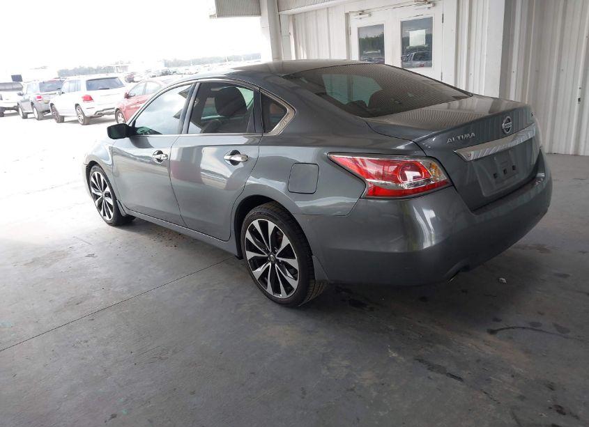 Photo 3 of 2015 Nissan Altima 2.5 S (VIN 1N4AL3AP1FN388186)