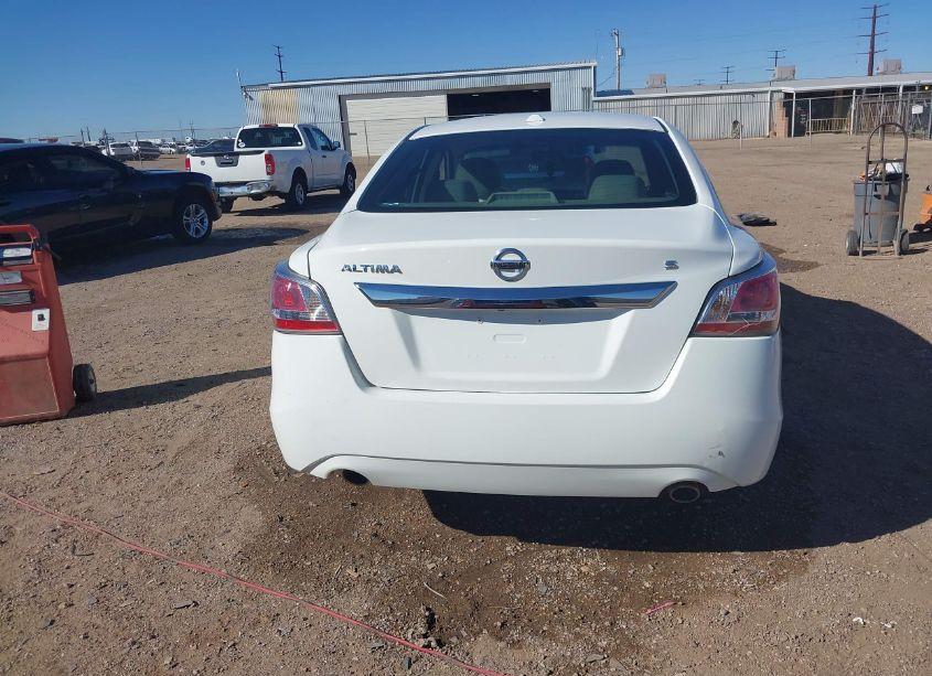Photo 16 of 2015 Nissan Altima 2.5 S (VIN 1N4AL3AP1FN862072)