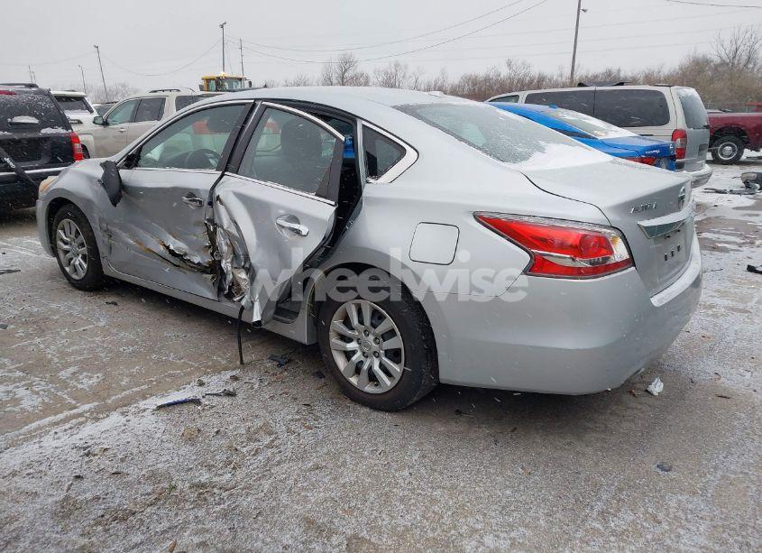 Photo 3 of 2015 Nissan Altima 2.5/2.5 S/2.5 SL/2.5 SV (VIN 1N4AL3AP1FN866610)