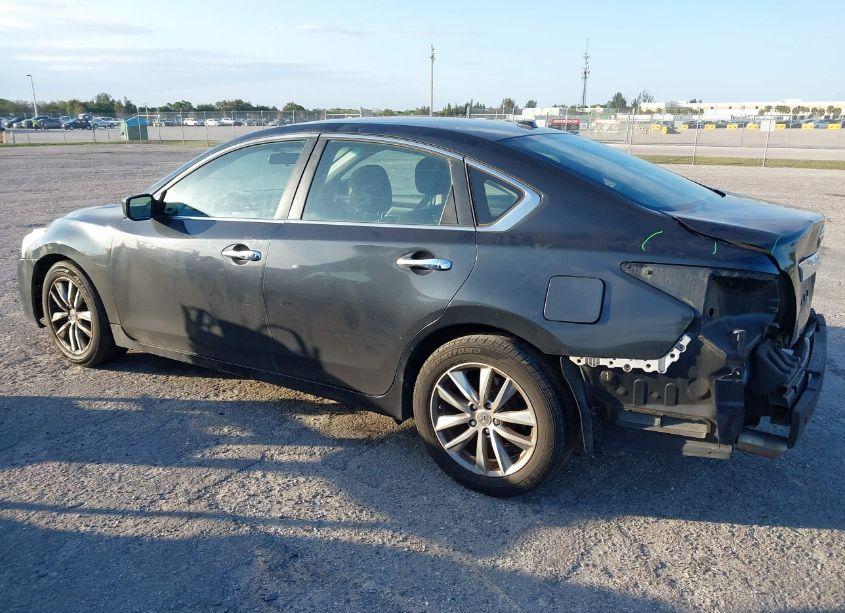 Photo 13 of 2015 Nissan Altima 2.5/2.5 S/2.5 SL/2.5 SV (VIN 1N4AL3AP1FN879485)