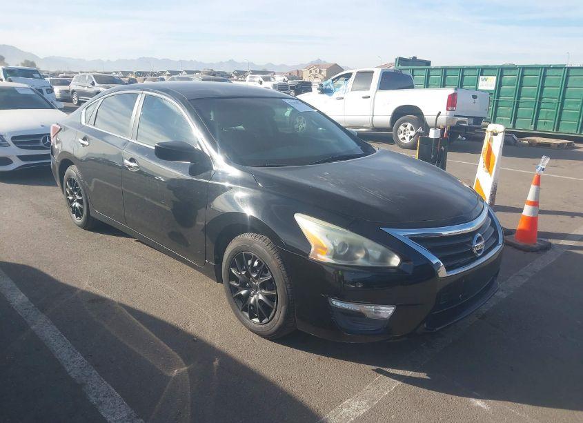 2015 Nissan Altima 2.5 S (VIN 1N4AL3AP1FN883777) main photo
