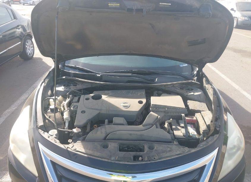Photo 10 of 2015 Nissan Altima 2.5 S (VIN 1N4AL3AP1FN883777)