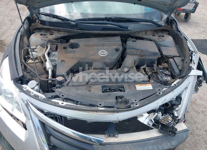 Photo 10 of 2015 Nissan Altima 2.5 S (VIN 1N4AL3AP1FN885738)