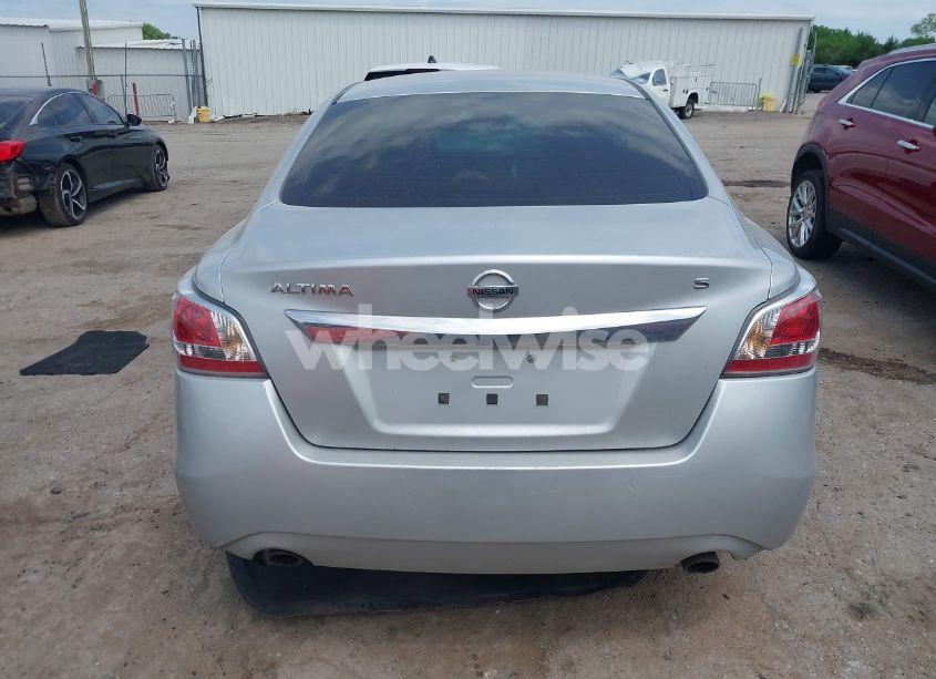Photo 16 of 2015 Nissan Altima 2.5 S (VIN 1N4AL3AP1FN885738)