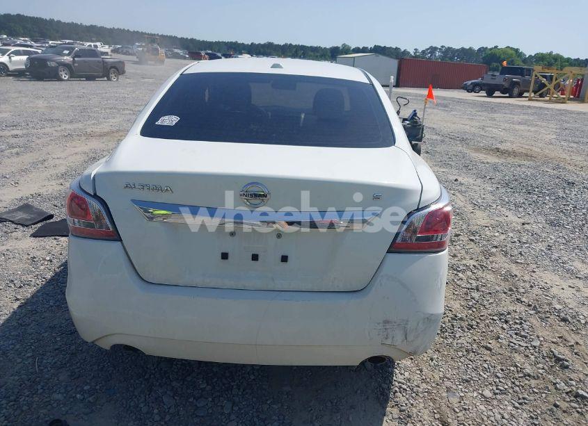 Photo 15 of 2015 Nissan Altima 2.5/2.5 S/2.5 SL/2.5 SV (VIN 1N4AL3AP1FN885805)
