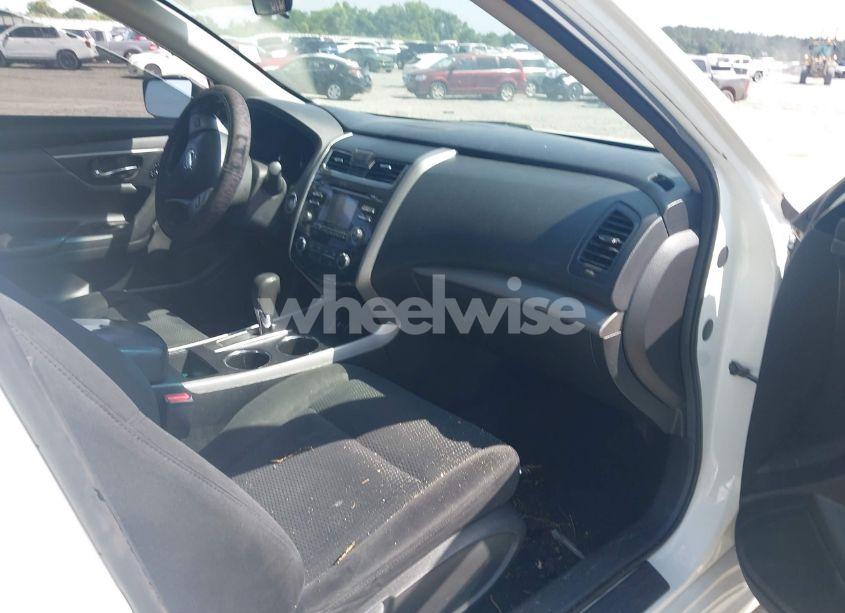 Photo 5 of 2015 Nissan Altima 2.5/2.5 S/2.5 SL/2.5 SV (VIN 1N4AL3AP1FN885805)