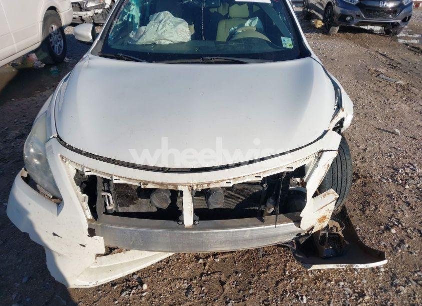 Photo 12 of 2015 Nissan Altima 2.5 SL (VIN 1N4AL3AP1FN902957)