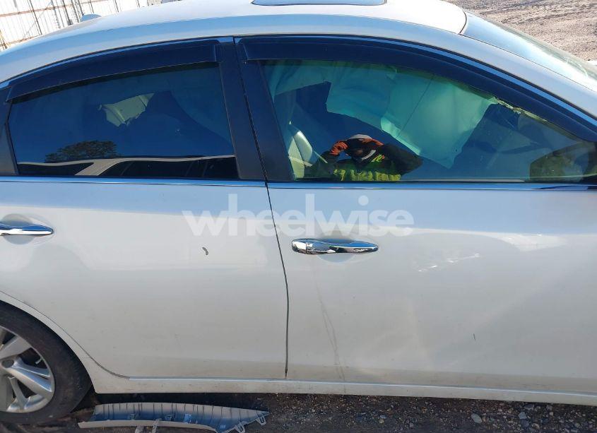 Photo 13 of 2015 Nissan Altima 2.5 SL (VIN 1N4AL3AP1FN902957)