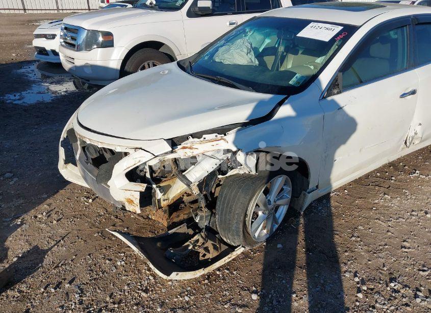 Photo 6 of 2015 Nissan Altima 2.5 SL (VIN 1N4AL3AP1FN902957)