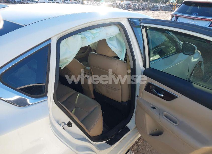 Photo 8 of 2015 Nissan Altima 2.5 SL (VIN 1N4AL3AP1FN902957)