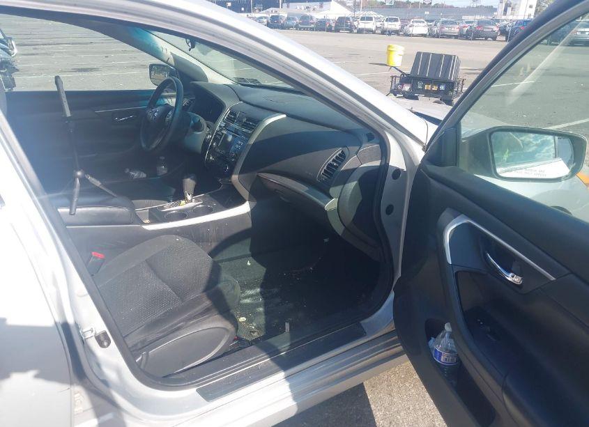 Photo 5 of 2015 Nissan Altima 2.5 S (VIN 1N4AL3AP1FN903168)