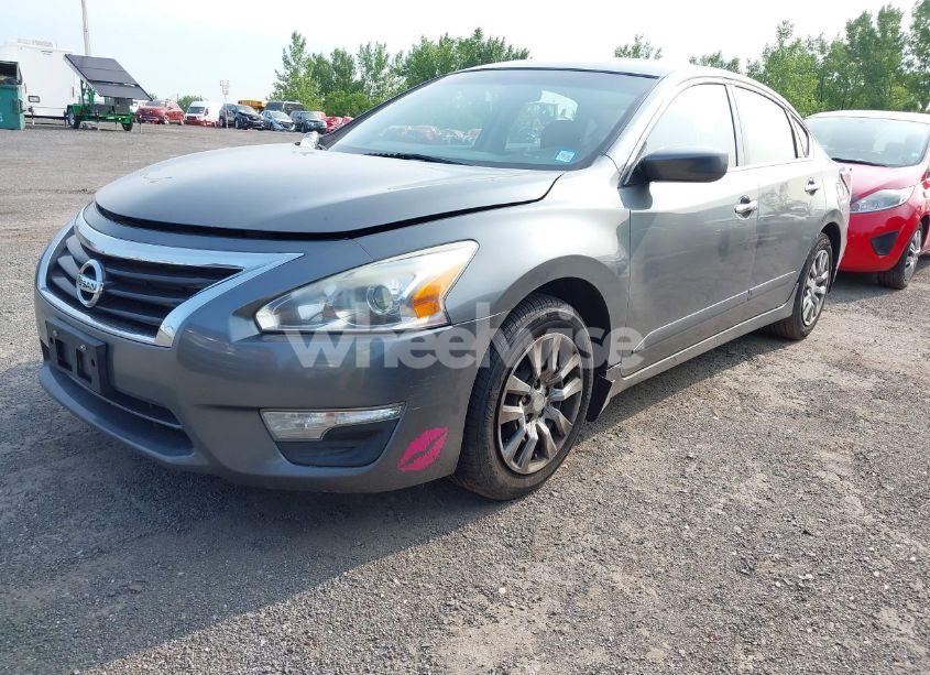 Photo 2 of 2015 Nissan Altima 2.5 S (VIN 1N4AL3AP1FN903817)