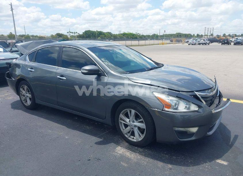 2015 Nissan Altima 2.5 SL (VIN 1N4AL3AP1FN916941) main photo