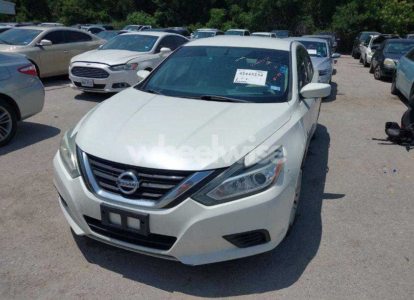 Photo 6 of 2016 Nissan Altima 2.5 S (VIN 1N4AL3AP1GC112331)