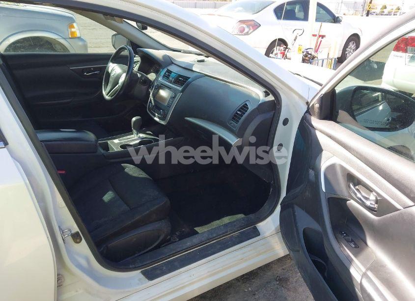 Photo 5 of 2016 Nissan Altima 2.5 SV (VIN 1N4AL3AP1GC115066)