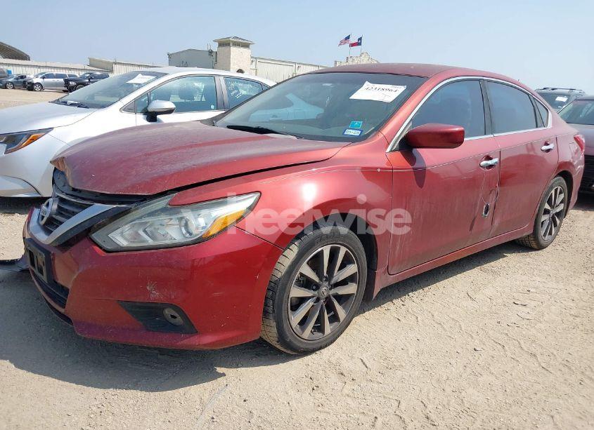 Photo 2 of 2016 Nissan Altima 2.5 SV (VIN 1N4AL3AP1GC115276)