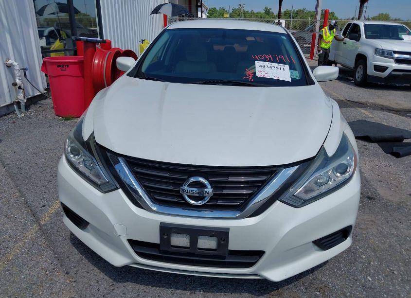 Photo 6 of 2016 Nissan Altima 2.5 S (VIN 1N4AL3AP1GC120963)