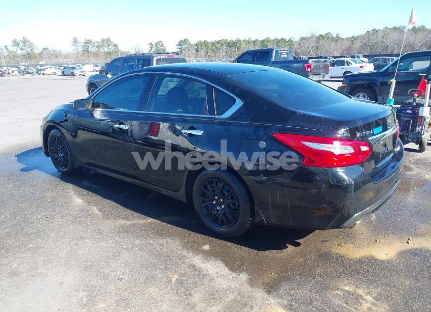 Photo 3 of 2016 Nissan Altima 2.5 S (VIN 1N4AL3AP1GC123538)