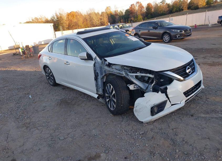 2016 Nissan Altima 2.5 SL (VIN 1N4AL3AP1GC123975) main photo