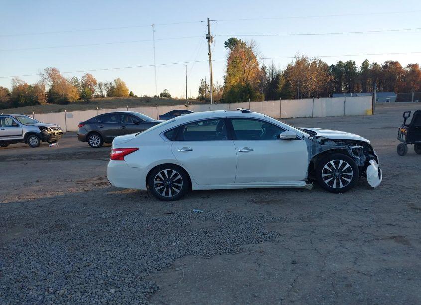 Photo 13 of 2016 Nissan Altima 2.5 SL (VIN 1N4AL3AP1GC123975)