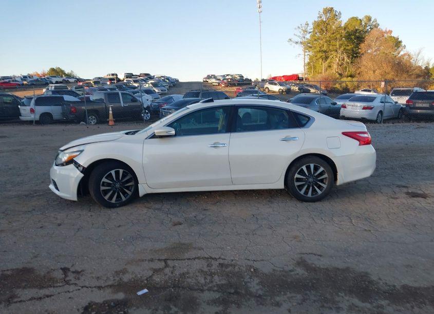 Photo 14 of 2016 Nissan Altima 2.5 SL (VIN 1N4AL3AP1GC123975)
