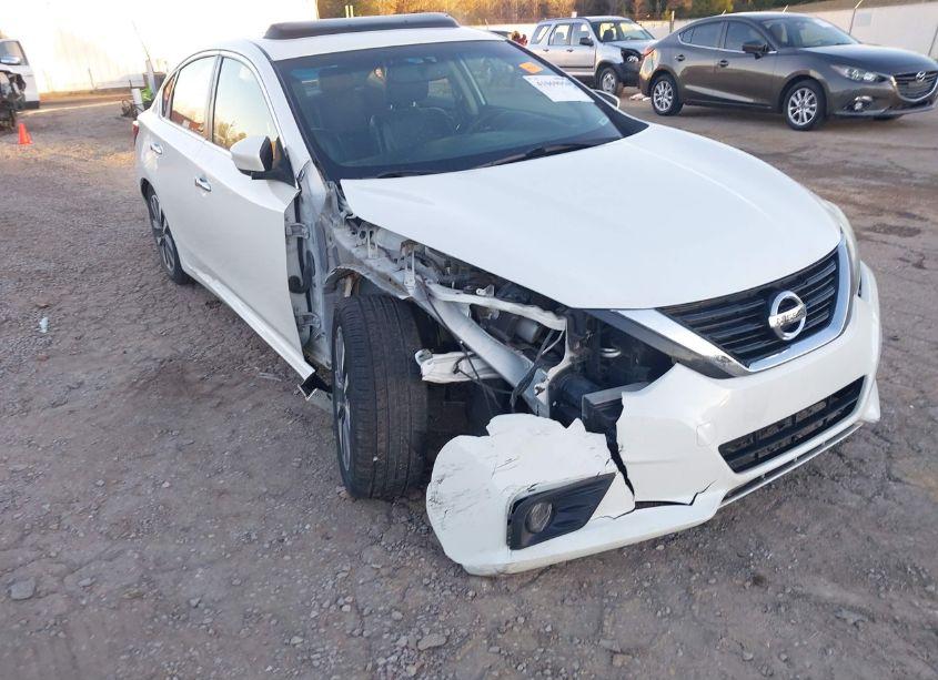 Photo 6 of 2016 Nissan Altima 2.5 SL (VIN 1N4AL3AP1GC123975)