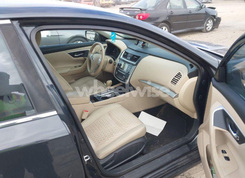 Photo 5 of 2016 Nissan Altima 2.5 SV (VIN 1N4AL3AP1GC131834)