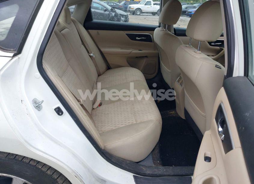 Photo 8 of 2016 Nissan Altima 2.5 SV (VIN 1N4AL3AP1GC135110)