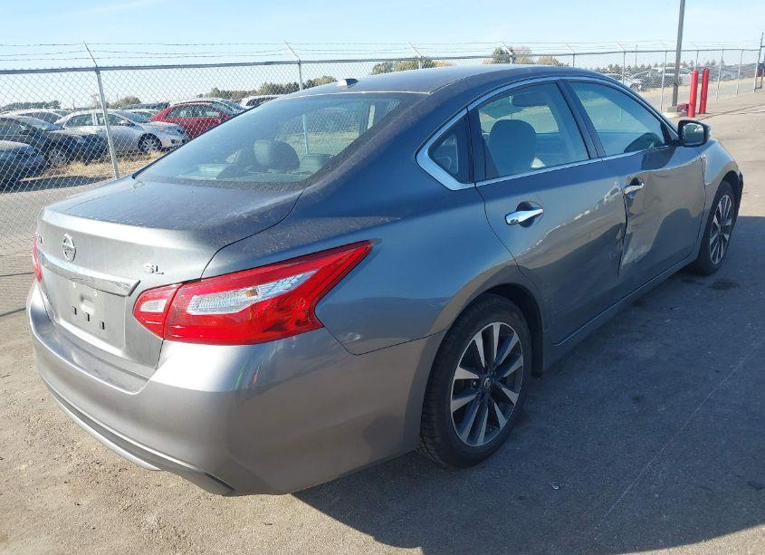 Photo 4 of 2016 Nissan Altima 2.5 SL (VIN 1N4AL3AP1GC140646)