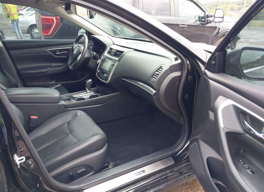 Photo 5 of 2016 Nissan Altima 2.5 SL (VIN 1N4AL3AP1GC146088)