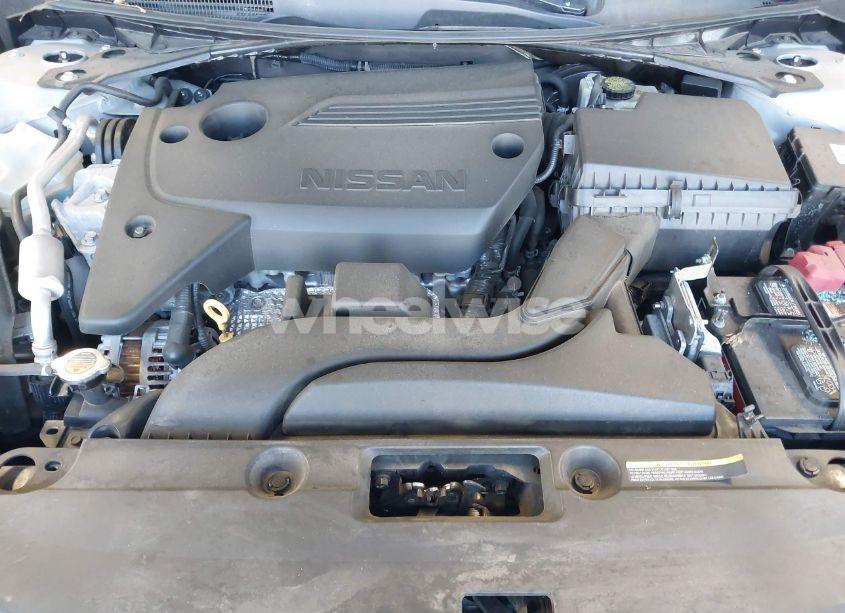 Photo 10 of 2016 Nissan Altima 2.5/2.5 S/2.5 SL/2.5 SR/2.5 SV (VIN 1N4AL3AP1GC149458)