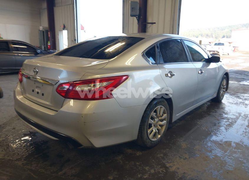 Photo 4 of 2016 Nissan Altima 2.5/2.5 S/2.5 SL/2.5 SR/2.5 SV (VIN 1N4AL3AP1GC149458)