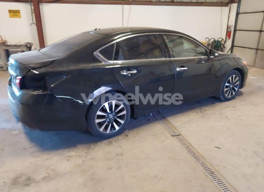 Photo 4 of 2016 Nissan Altima 2.5 SL (VIN 1N4AL3AP1GC156782)