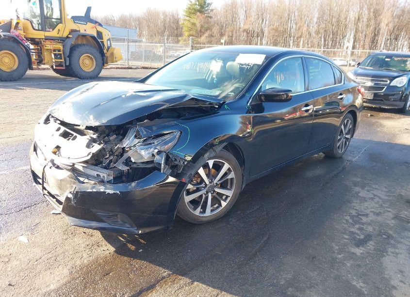 Photo 2 of 2016 Nissan Altima 2.5 SR (VIN 1N4AL3AP1GC164770)