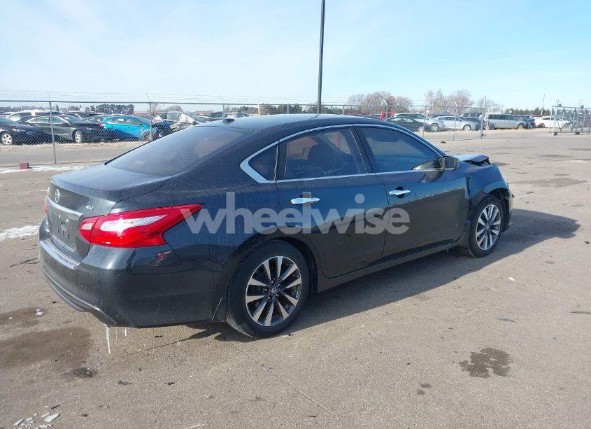 Photo 4 of 2016 Nissan Altima 2.5 SV (VIN 1N4AL3AP1GC165613)