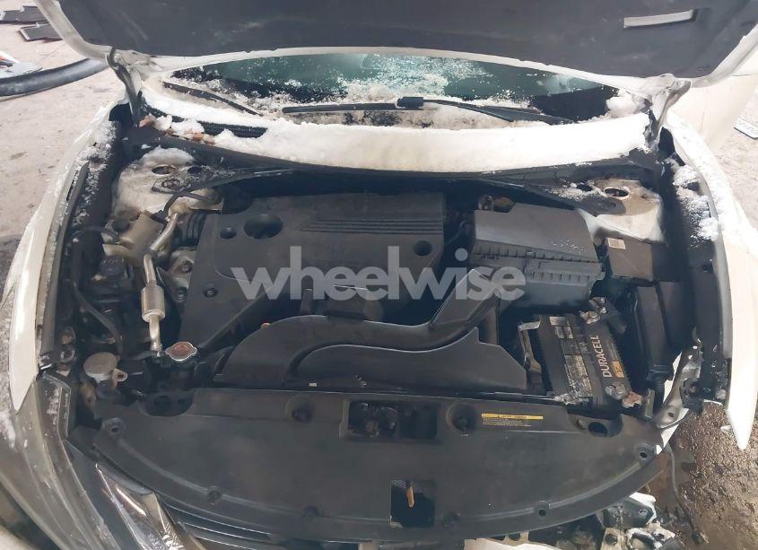 Photo 10 of 2016 Nissan Altima 2.5 SR (VIN 1N4AL3AP1GC174425)