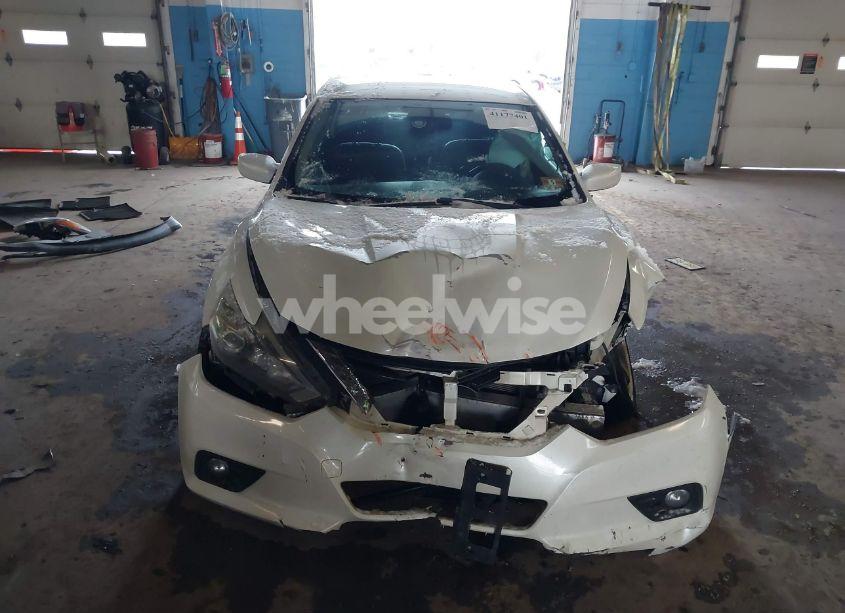 Photo 11 of 2016 Nissan Altima 2.5 SR (VIN 1N4AL3AP1GC174425)