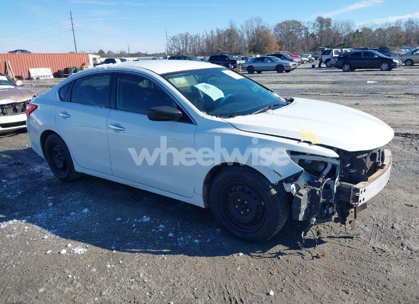 2016 Nissan Altima 2.5/2.5 S/2.5 SL/2.5 SR/2.5 SV (VIN 1N4AL3AP1GC174439) main photo