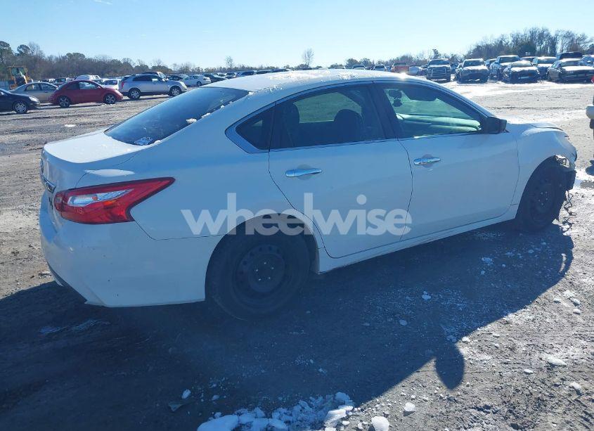 Photo 4 of 2016 Nissan Altima 2.5/2.5 S/2.5 SL/2.5 SR/2.5 SV (VIN 1N4AL3AP1GC174439)