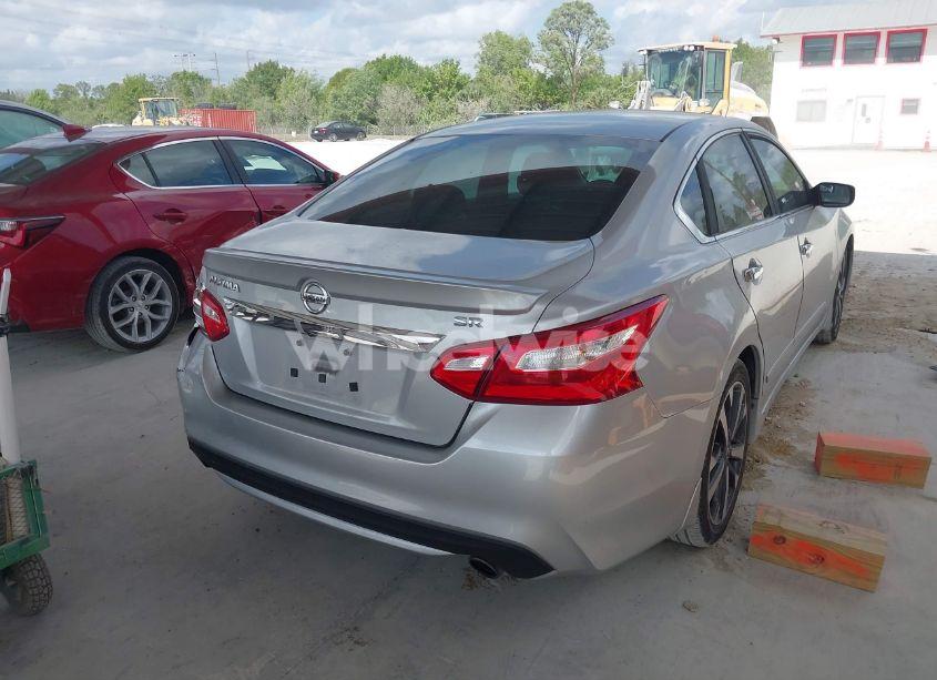 Photo 4 of 2016 Nissan Altima 2.5 SR (VIN 1N4AL3AP1GC181228)