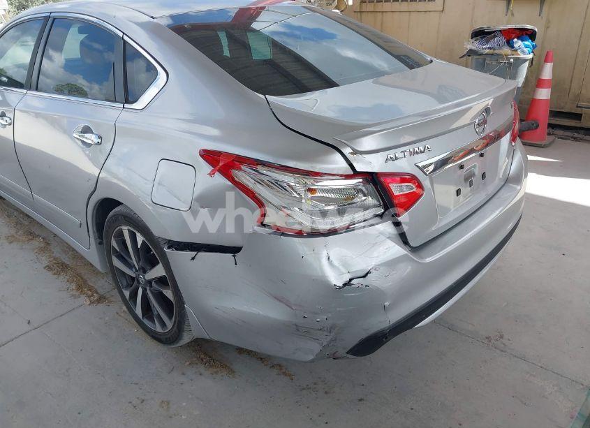 Photo 6 of 2016 Nissan Altima 2.5 SR (VIN 1N4AL3AP1GC181228)