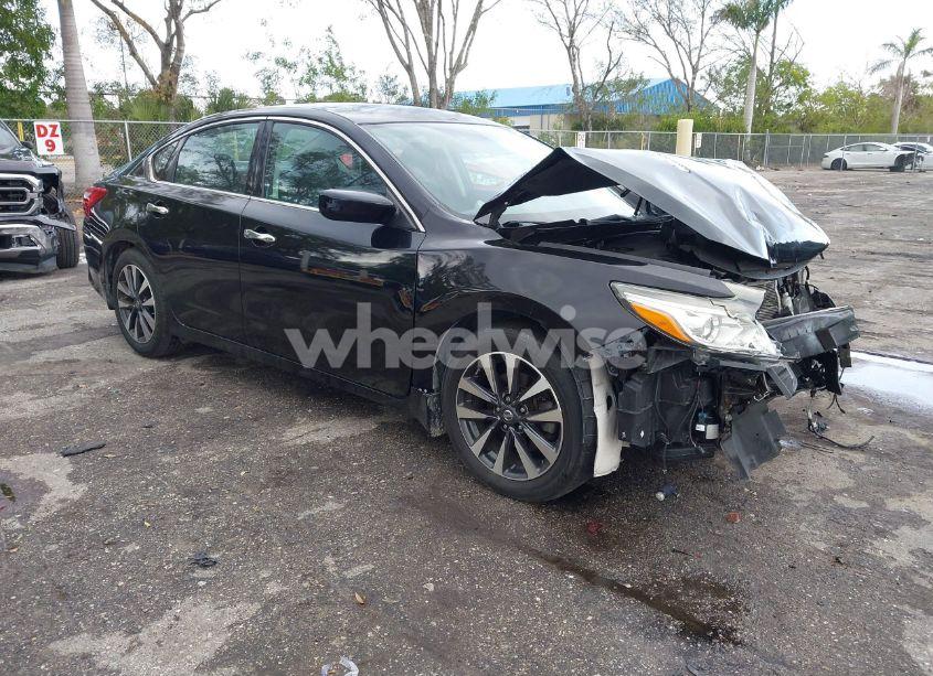 2016 Nissan Altima 2.5 SV (VIN 1N4AL3AP1GC183710) main photo