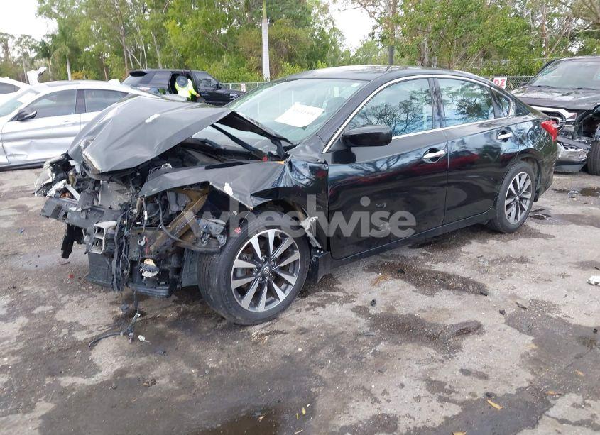 Photo 2 of 2016 Nissan Altima 2.5 SV (VIN 1N4AL3AP1GC183710)