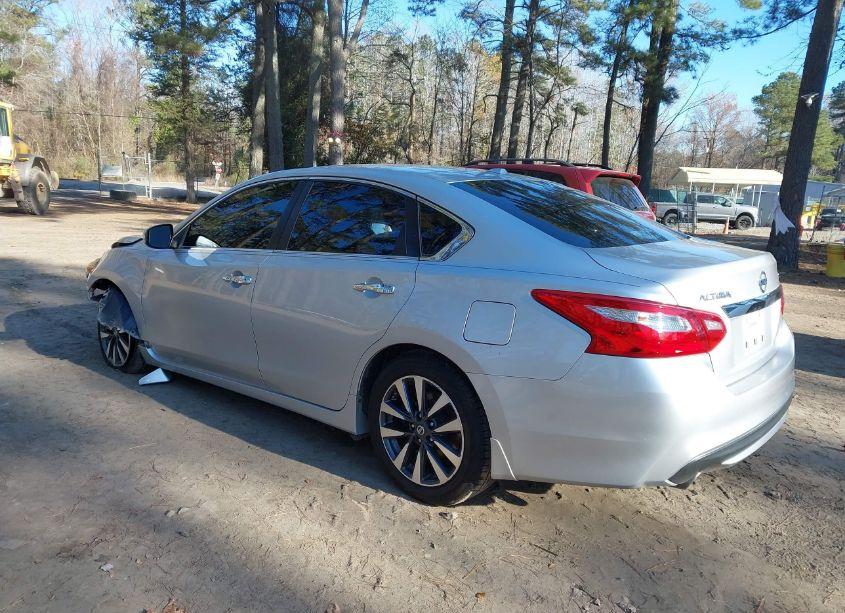 Photo 3 of 2016 Nissan Altima 2.5 SL (VIN 1N4AL3AP1GC187109)
