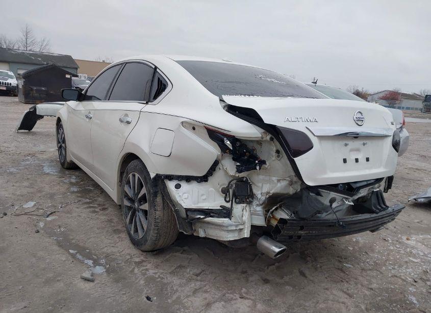 Photo 3 of 2016 Nissan Altima 2.5 SV (VIN 1N4AL3AP1GC188180)