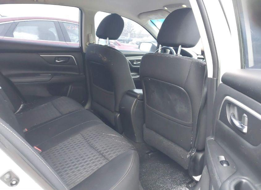Photo 8 of 2016 Nissan Altima 2.5 SV (VIN 1N4AL3AP1GC188180)