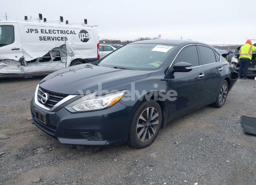 Photo 2 of 2016 Nissan Altima 2.5 SV (VIN 1N4AL3AP1GC190186)