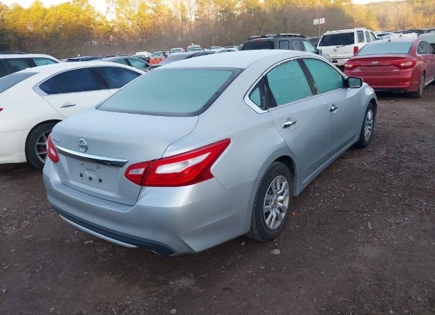 Photo 4 of 2016 Nissan Altima 2.5/2.5 S/2.5 SL/2.5 SR/2.5 SV (VIN 1N4AL3AP1GC201283)